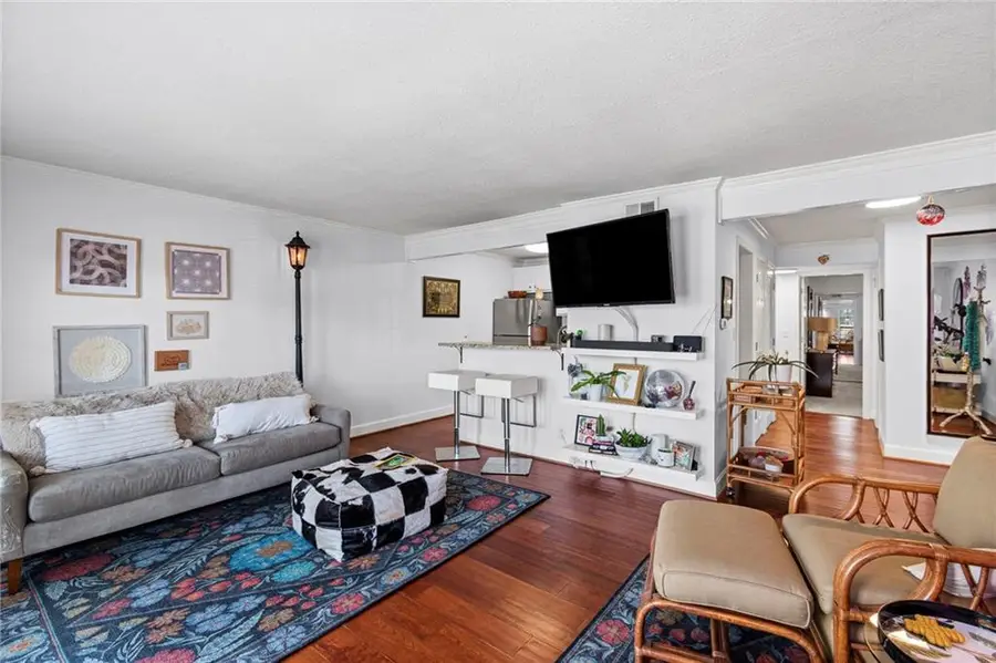 4727 Jarboe Street #23, Kansas City, MO 64112 - #3