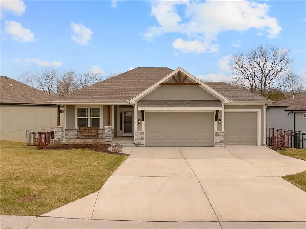 8525 Primrose Street, De Soto, KS 66018 - #1