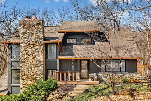 5408 NW Foxhill Road, Parkville, MO 64152