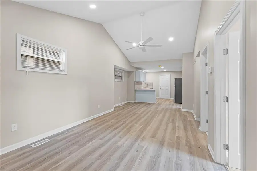 4517 Jarboe Street, Kansas City, MO 64111 - #3