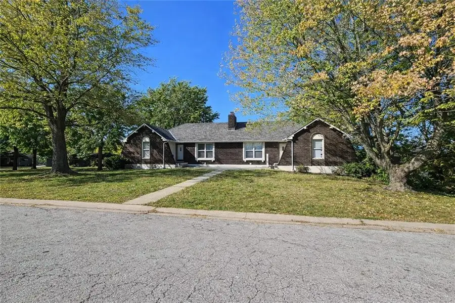 1001-1003 NW 12th St Street, Blue Springs, MO 64015 - #2