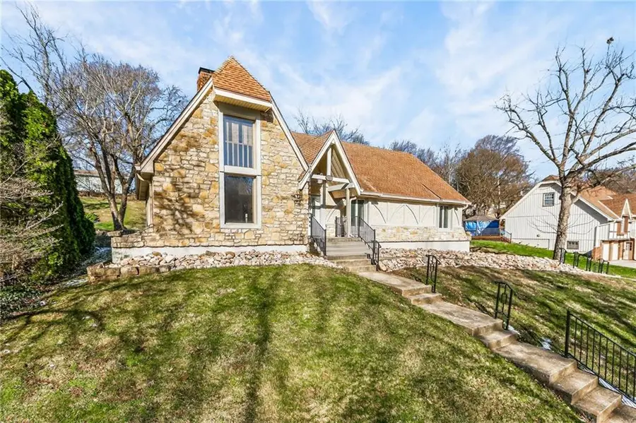 904 Blueberry Lane, Liberty, MO 64068 - #2