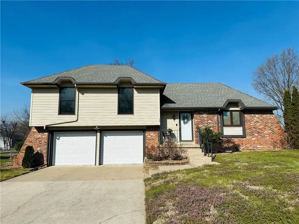 109 S Vansant Street, Clinton, MO 64735 - #1