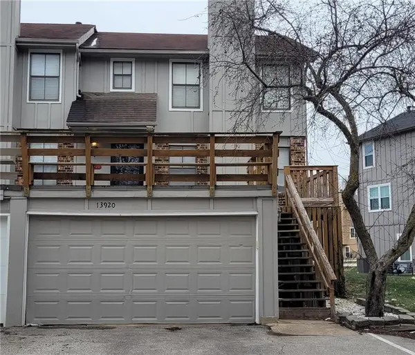 13920 Dundee Circle, Grandview, MO 64030