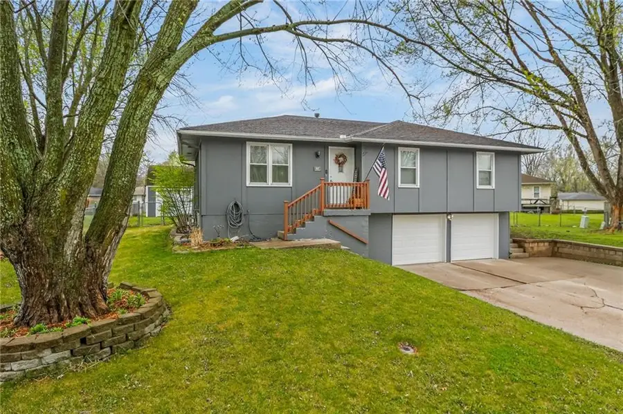 1502 SE Royal Street, Oak Grove, MO 64075 - #2