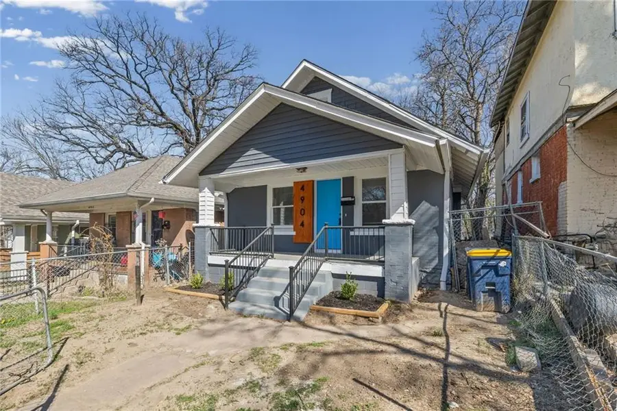 4904 E 23rd Street, Kansas City, MO 64127 - #3