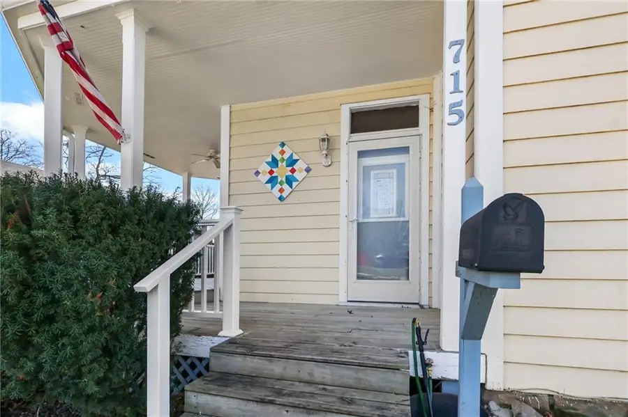 715 Main Street, Osawatomie, KS 66064 - #2