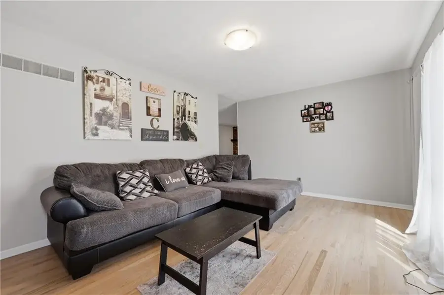 7316 Cedar Avenue, Raytown, MO 64133 - #3