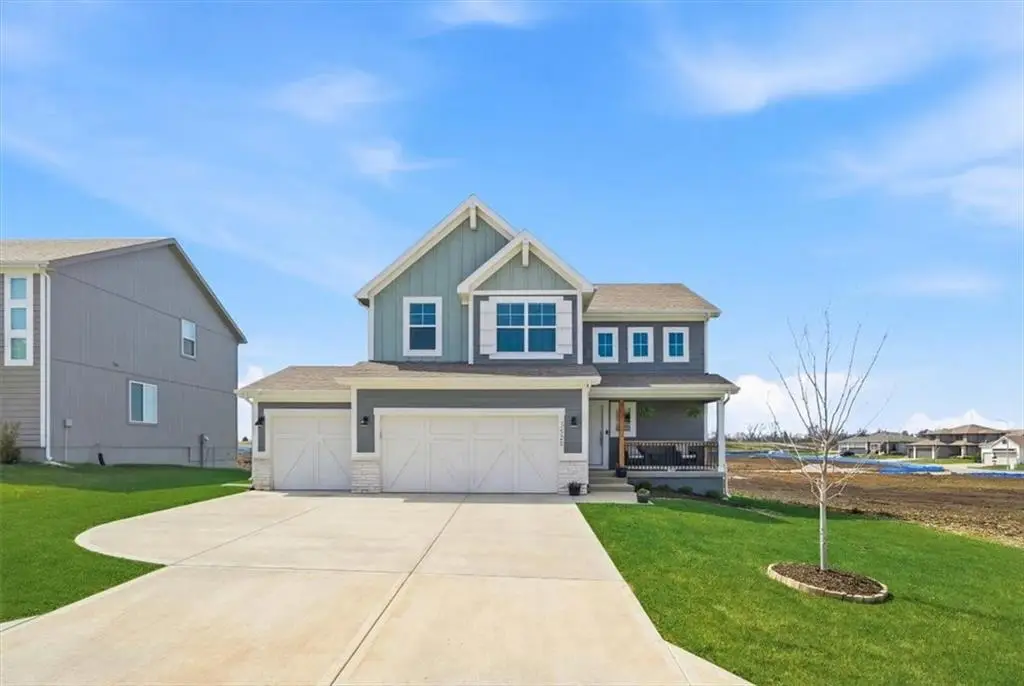 3522 SE Corbin Drive, Lees Summit, MO 64082 - #1