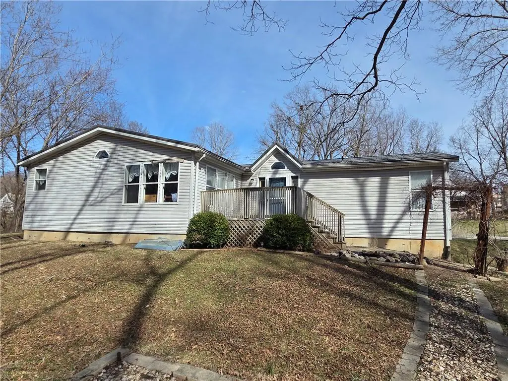 612 N Locust Street, Carrollton, MO 64633 - #1