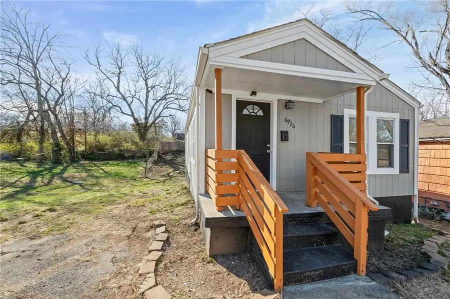 6926 College Avenue, Kansas City, MO 64132 - #3