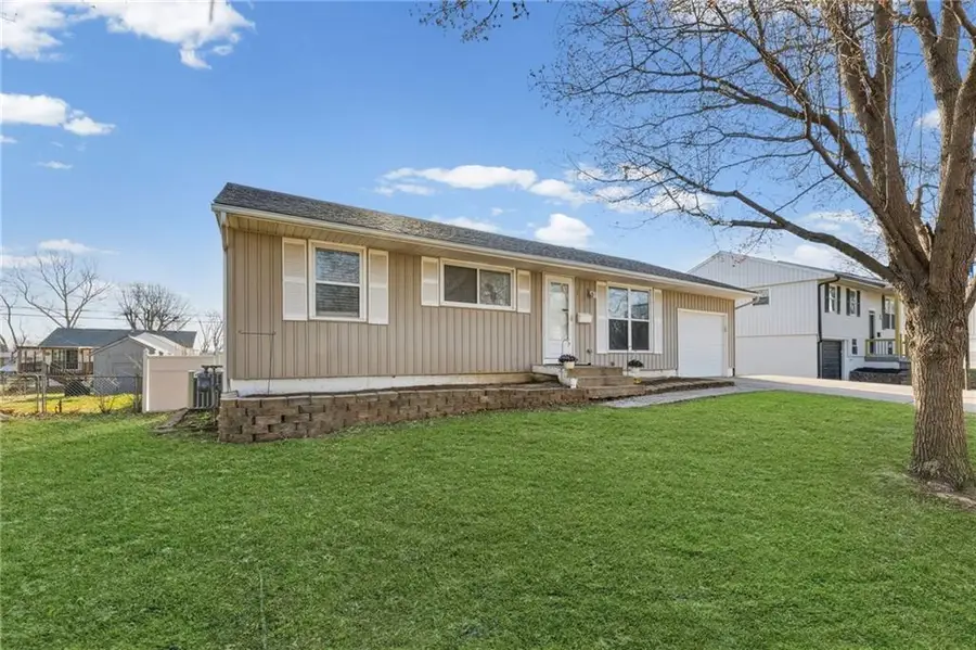 829 N Choctaw Avenue, Independence, MO 64056 - #3