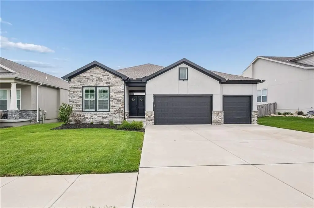 1121 SW Cheshire Drive, Lees Summit, MO 64083 - #1