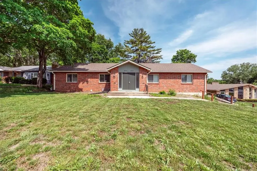 8021 Holmes Road, Kansas City, MO 64134 - #2