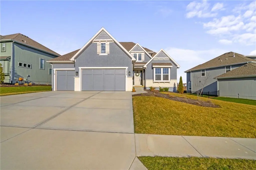 17929 Manor Street, Overland Park, KS 66085 - #1