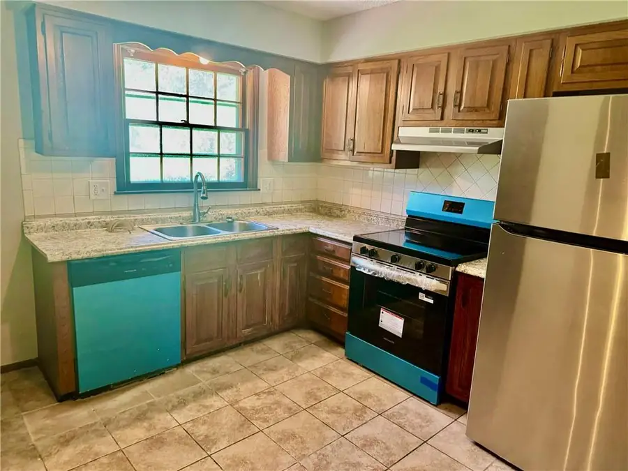 5406 Ditzler Avenue, Raytown, MO 64133 - #2