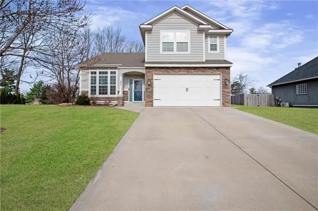 802 154th Circle, Basehor, KS 66007 - #1