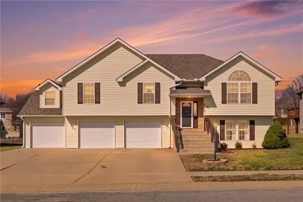 1214 Wildwood Street, Leavenworth, KS 66048