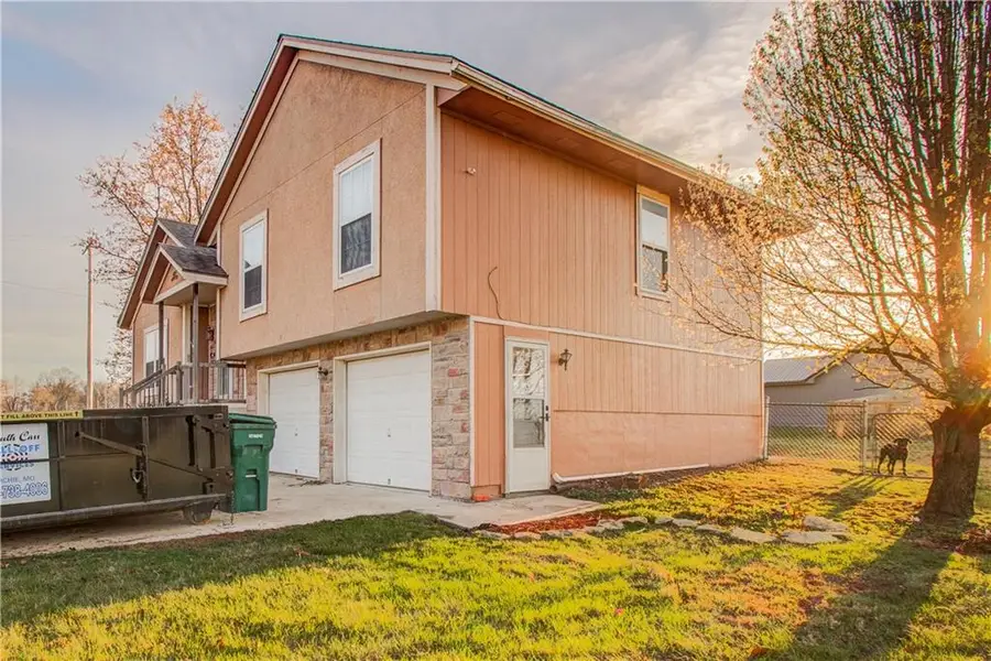 202 N Texas Street, Archie, MO 64725 - #2