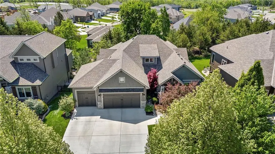 24775 W 98th Street, Lenexa, KS 66227 - #3
