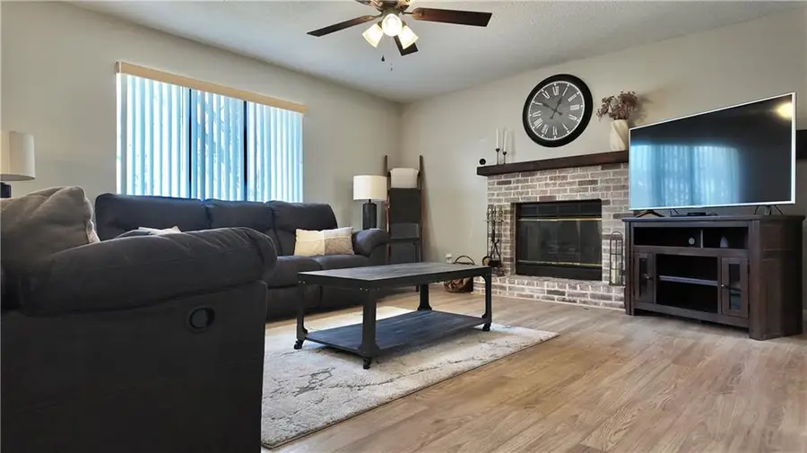 6813 E 144th Place, Grandview, MO 64030 - #2