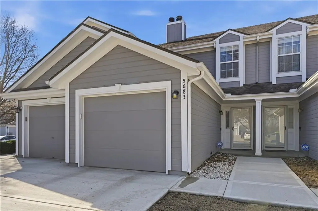 5683 NW Plantation Lane #194-B, Lees Summit, MO 64064 - #1