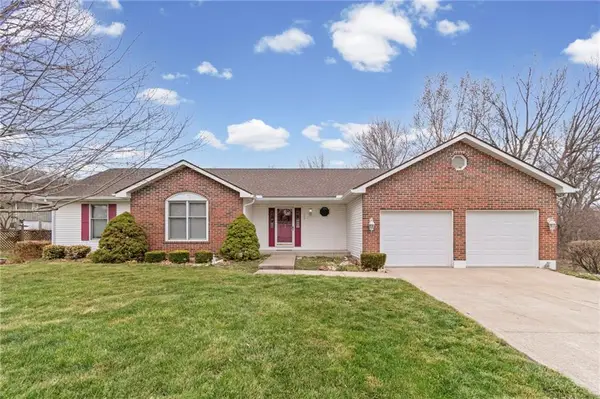 308 W Dauxville Drive, Richmond, MO 64085