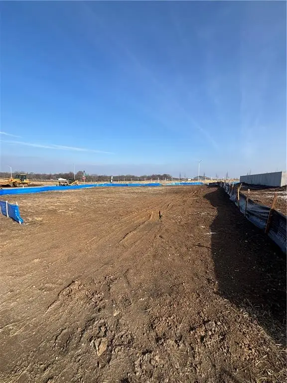 9503 W 176th Terrace, Overland Park, KS 66221