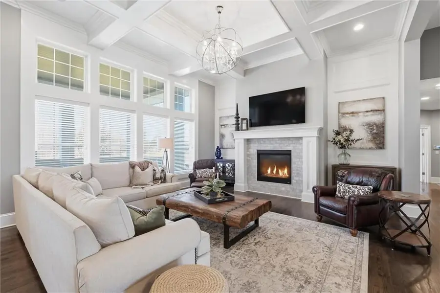 3450 W 196th Street, Stilwell, KS 66085 - #2