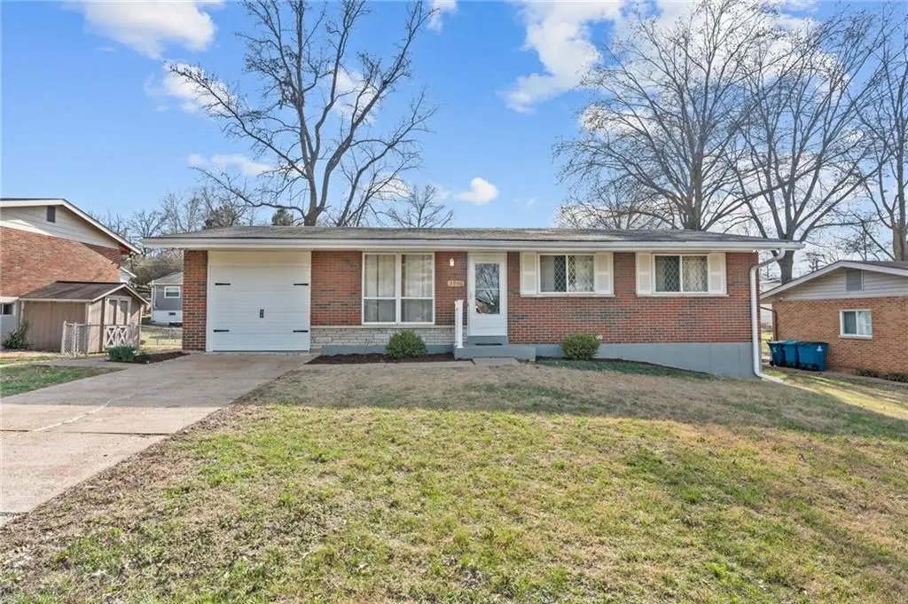 3946 Colony Gardens Drive, Saint Louis, MO 63125 - #1