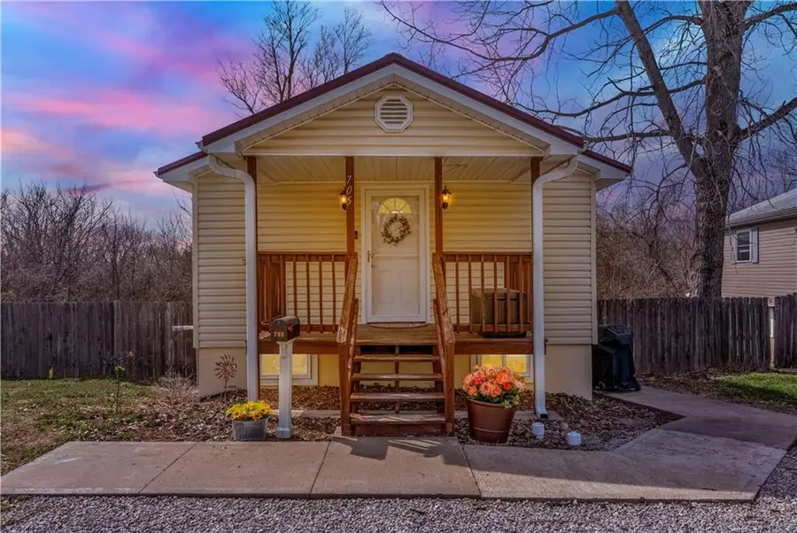 705 N Adams Avenue, Knob Noster, MO 65336 - #2