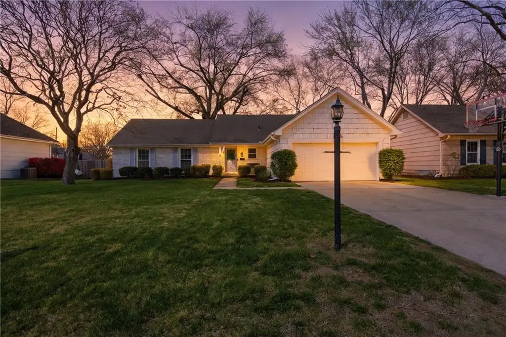 6432 W 101 Street, Overland Park, KS 66212 - #1
