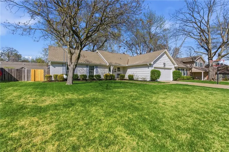 6432 W 101 Street, Overland Park, KS 66212 - #3