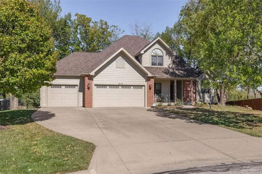 5710 W Goff Court, Lawrence, KS 66047 - #2