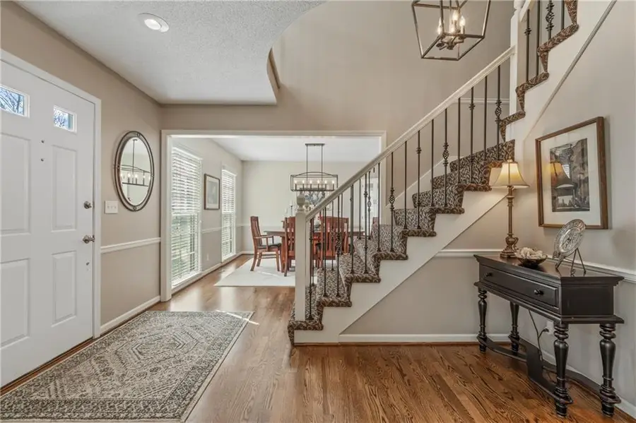 8410 Greenwood Circle, Lenexa, KS 66215 - #2