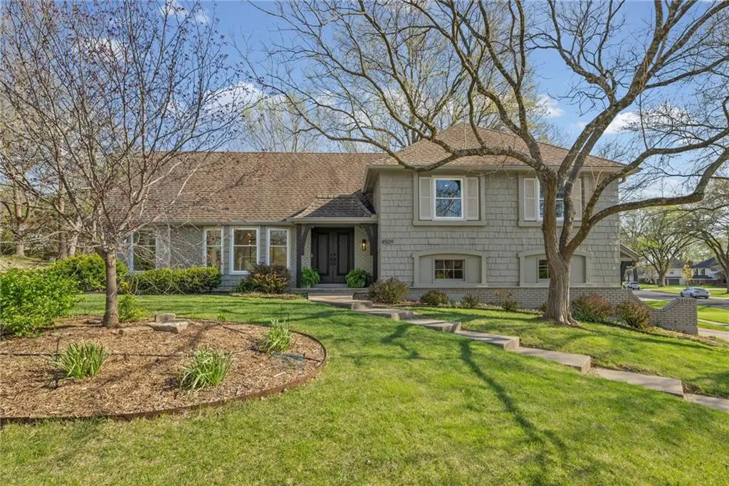4509 W 93rd Street, Prairie Village, KS 66207 - #1