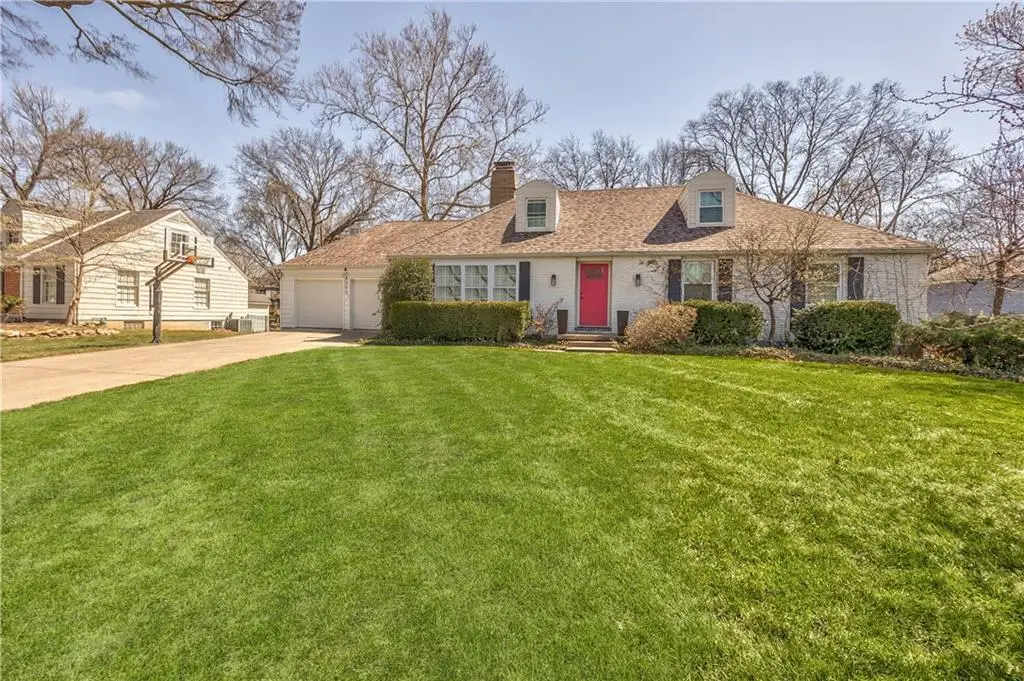 8345 Reinhardt Street, Prairie Village, KS 66206 - #1