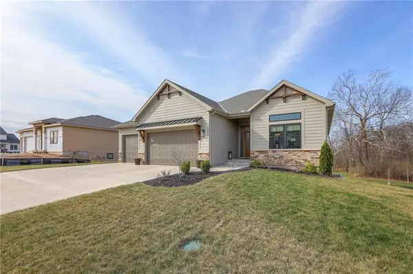 1820 Homestead Drive, Liberty, MO 64068