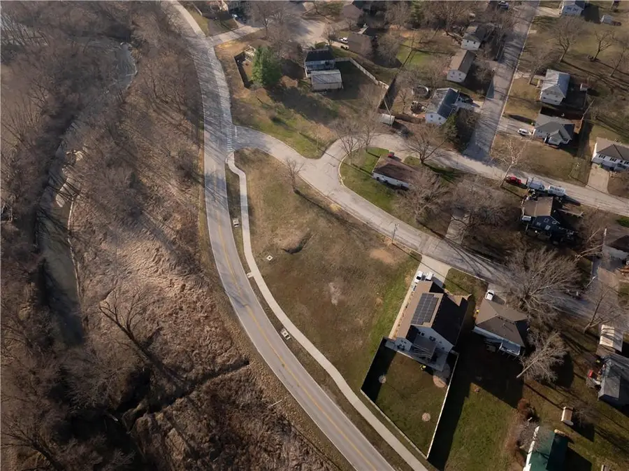 000 E Meadow Street, Smithville, MO 64089 - #3