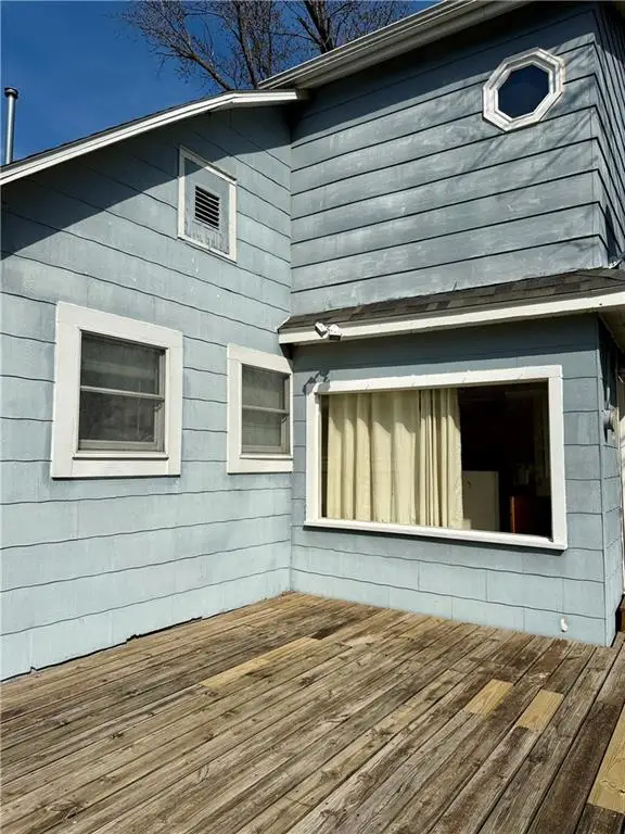 423 Yuba Street, Burlington, KS 66839 - #2