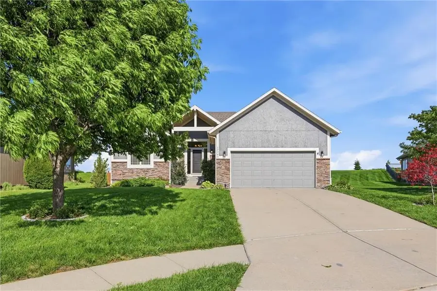 17743 S Laverty Street, Olathe, KS 66062 - #2