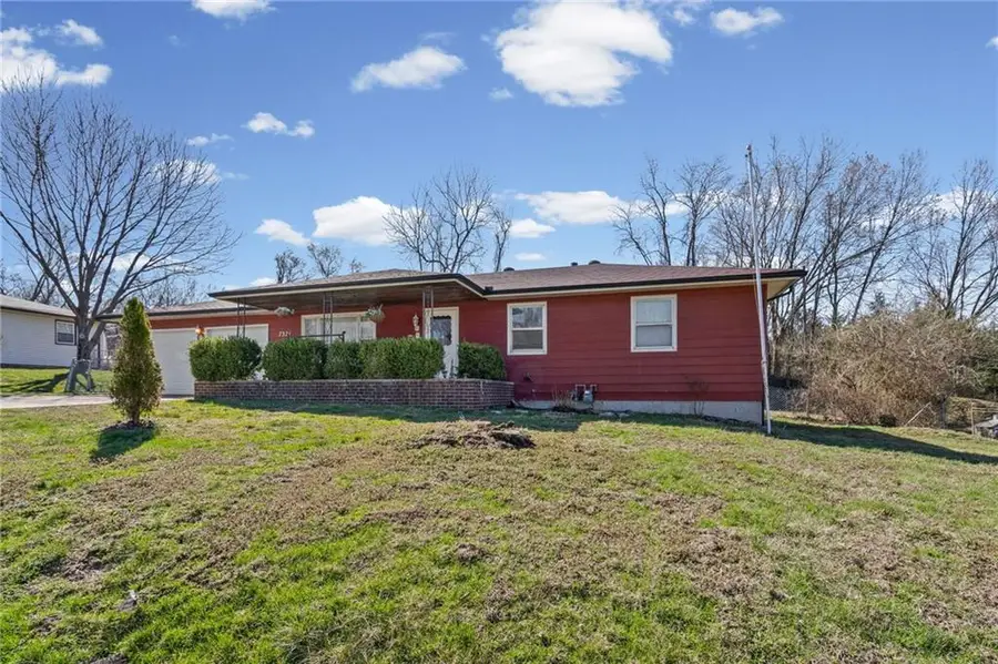 7321 Sloan Avenue, Kansas City, KS 66109 - #2