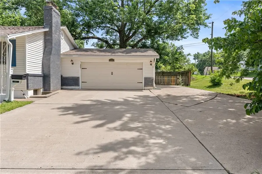 1501 NE 67th Place, Gladstone, MO 64118 - #2