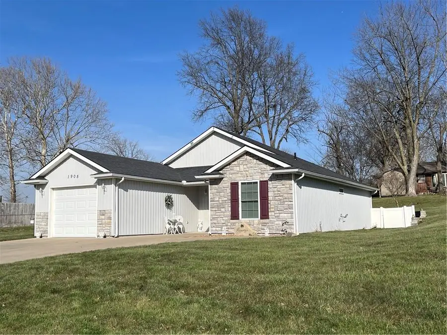 1905 Cedar Street, Higginsville, MO 64037 - #3