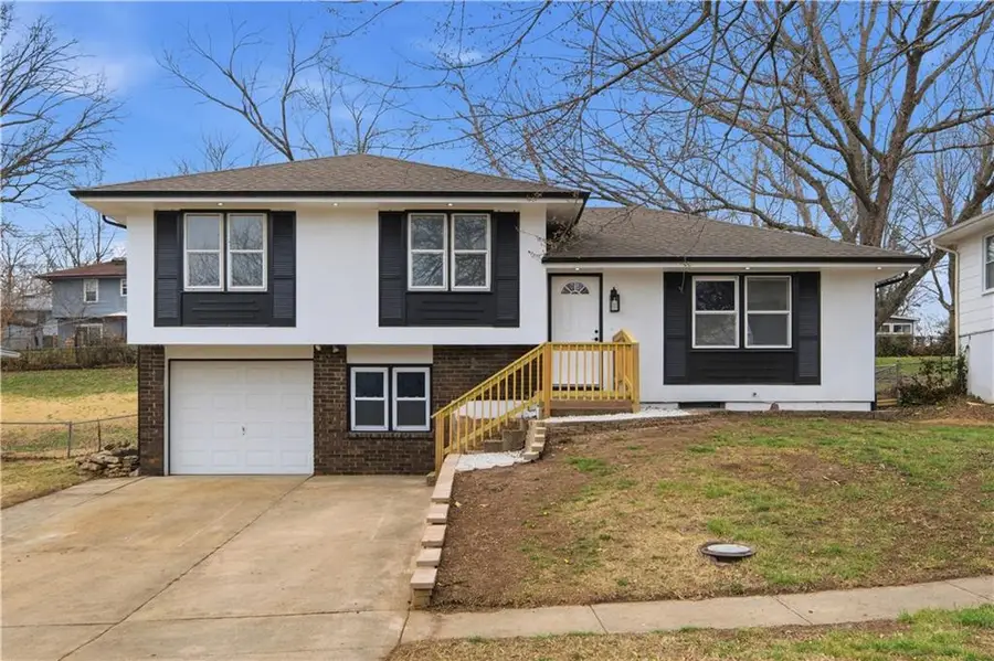 11608 Greenwood Road, Kansas City, MO 64134 - #2