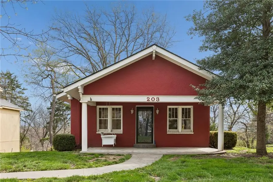 203 N Ridge Avenue, Liberty, MO 64068 - #2