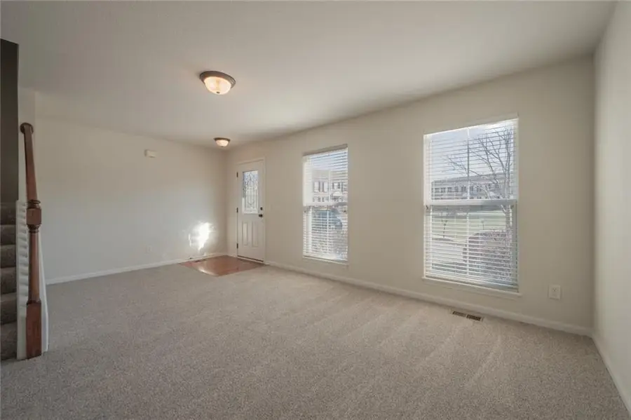 8112 N Drury Avenue, Kansas City, MO 64119 - #2