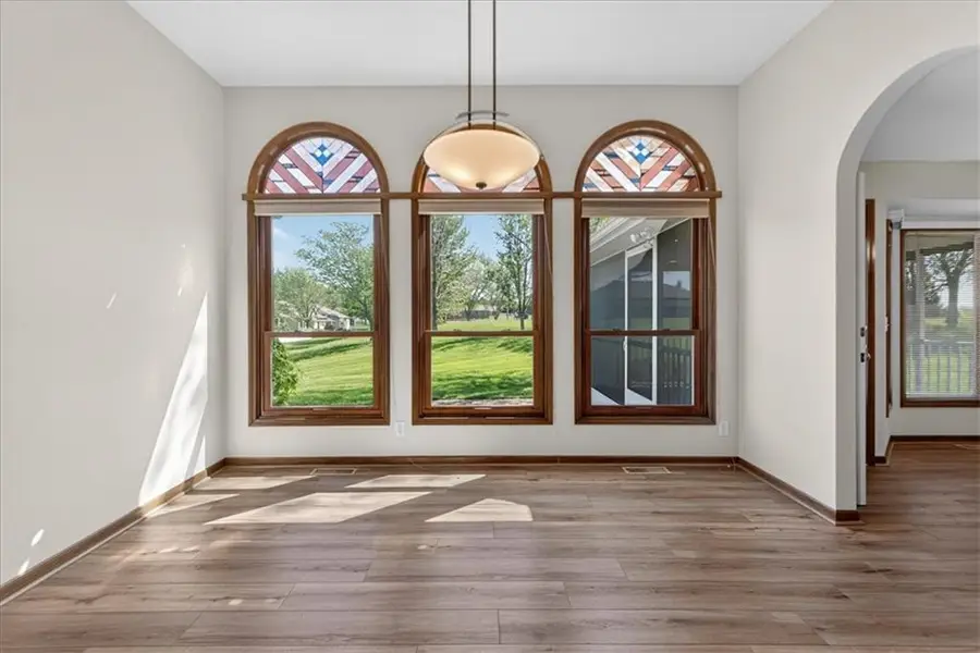 3328 S Victoria Drive, Blue Springs, MO 64015 - #3