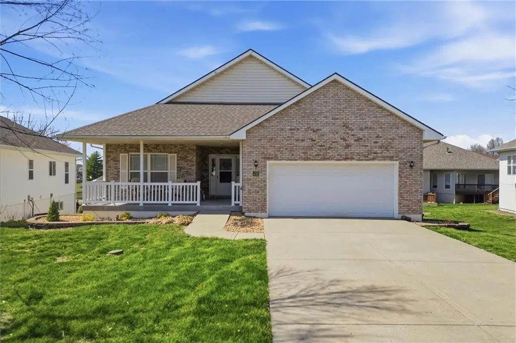 408 Victoria Avenue, Excelsior Springs, MO 64024 - #1