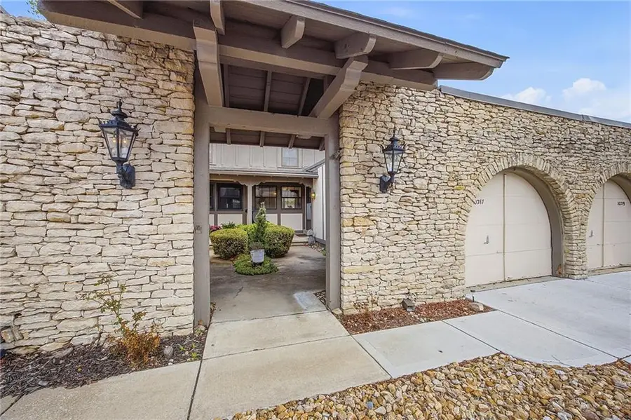 10217 Conser Street, Overland Park, KS 66212 - #2